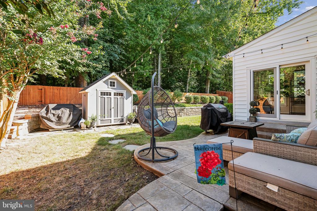 15 BURNINGBUSH COURT