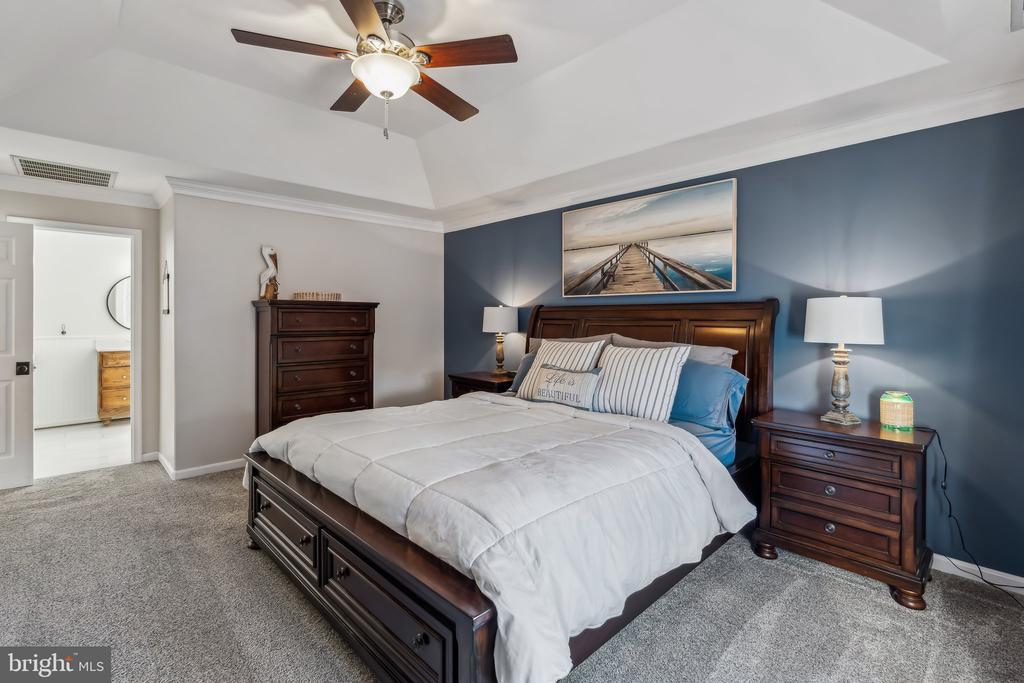 15 BURNINGBUSH COURT