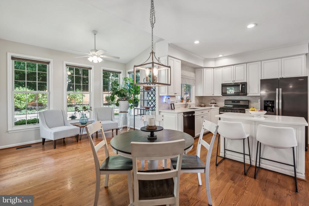 15 BURNINGBUSH COURT