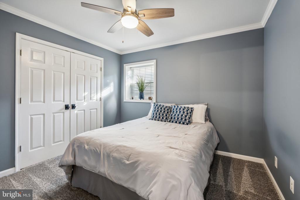 15 BURNINGBUSH COURT
