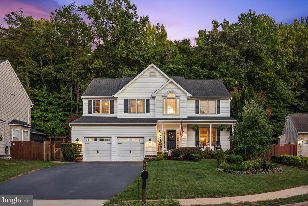 15 BURNINGBUSH COURT