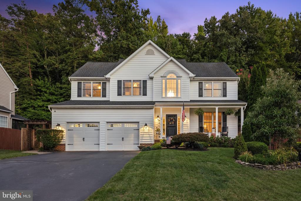 15 BURNINGBUSH COURT