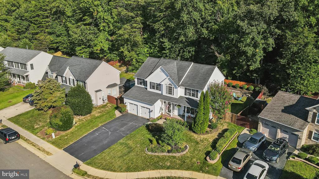 15 BURNINGBUSH COURT