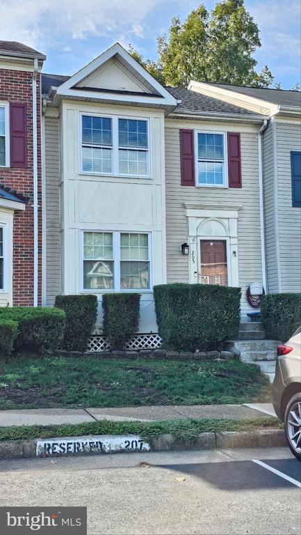 205 STERLING COURT