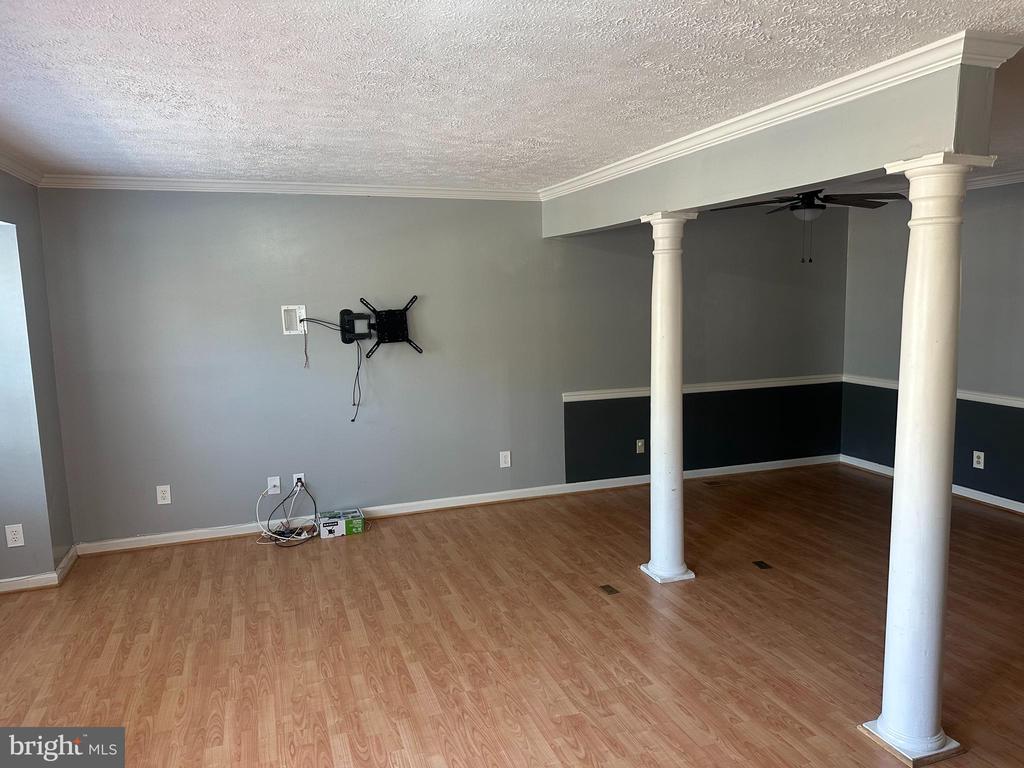 205 STERLING COURT