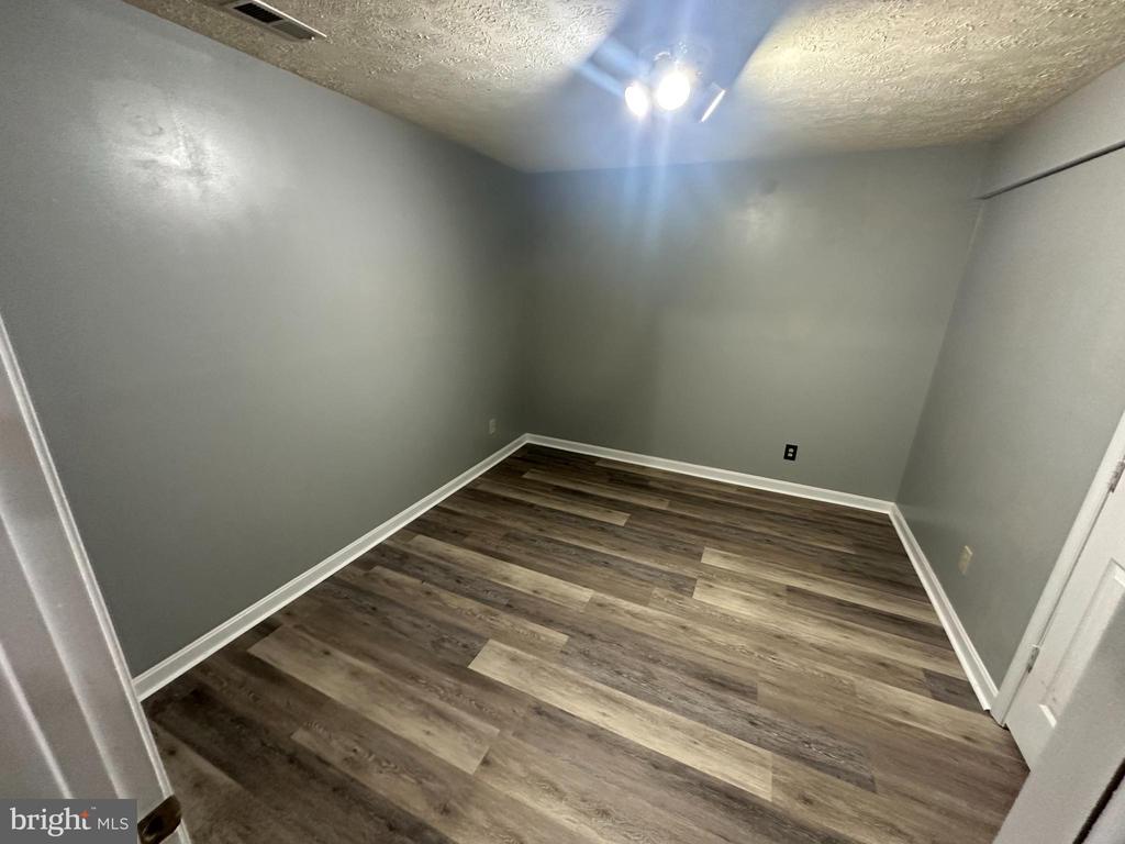 205 STERLING COURT