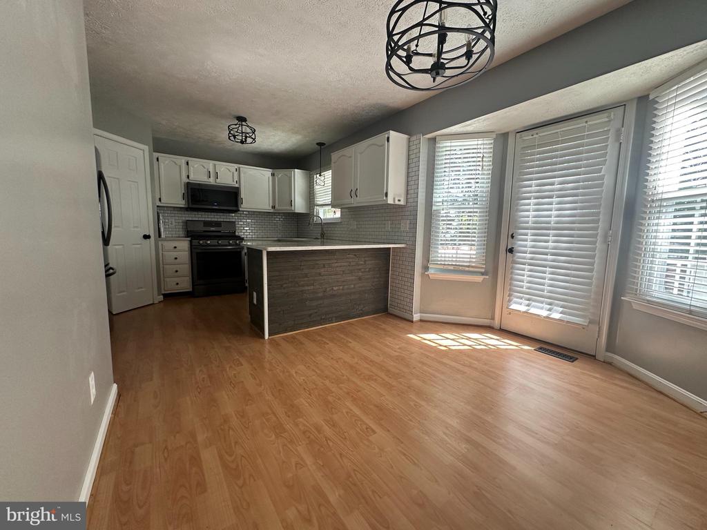 205 STERLING COURT