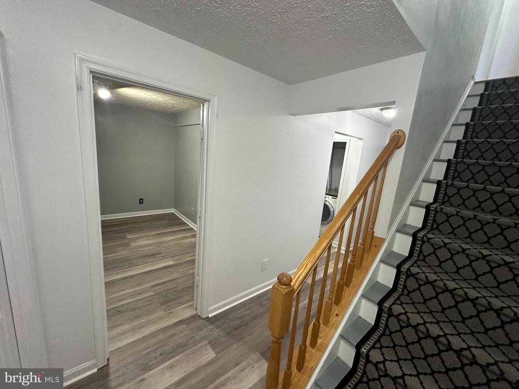 205 STERLING COURT