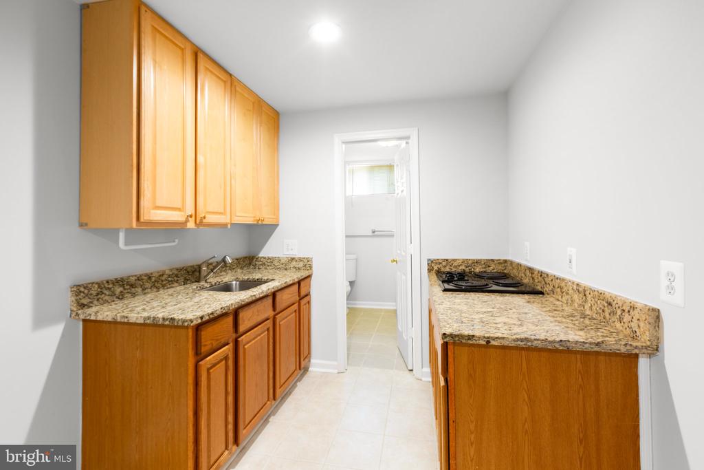 10 YUCCA DRIVE