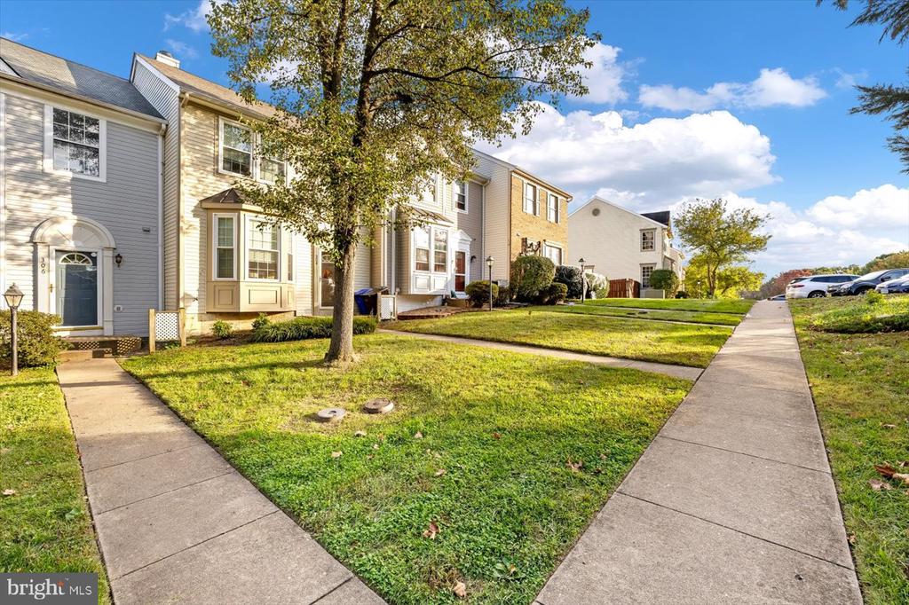 306 PINNACLE DRIVE