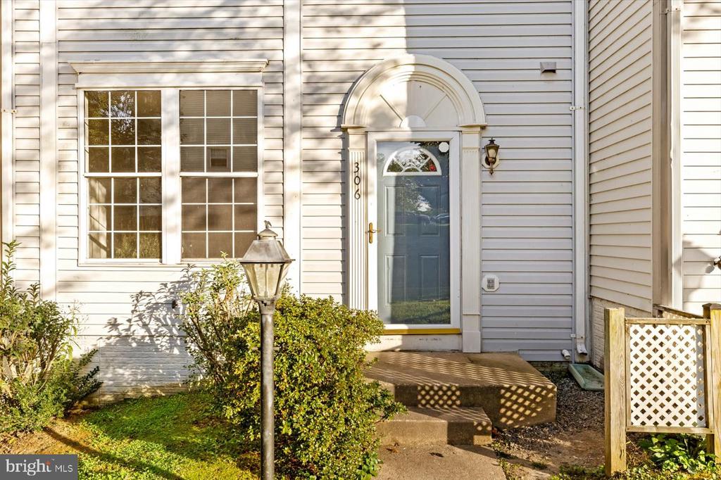 306 PINNACLE DRIVE
