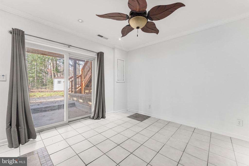 144 RICHARD'S FERRY ROAD