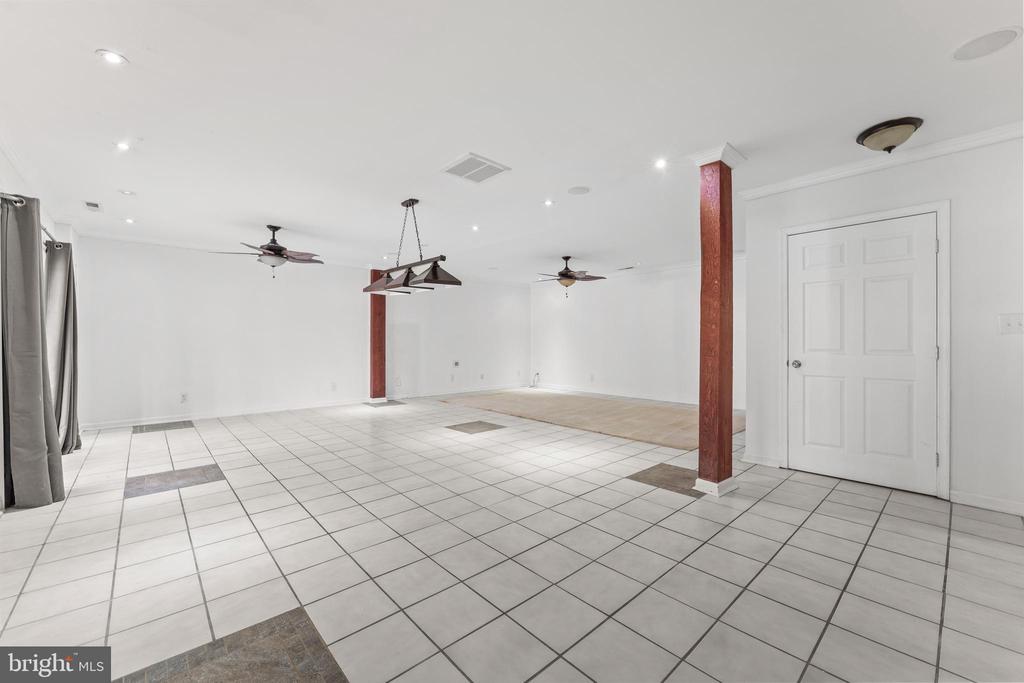 144 RICHARD'S FERRY ROAD