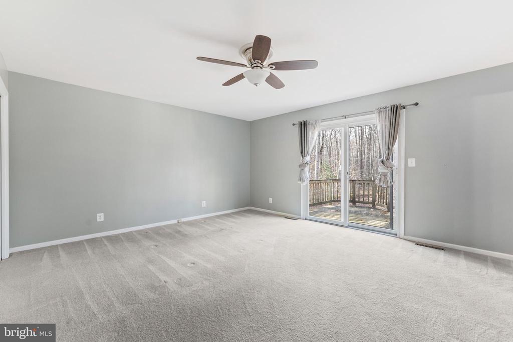 144 RICHARD'S FERRY ROAD