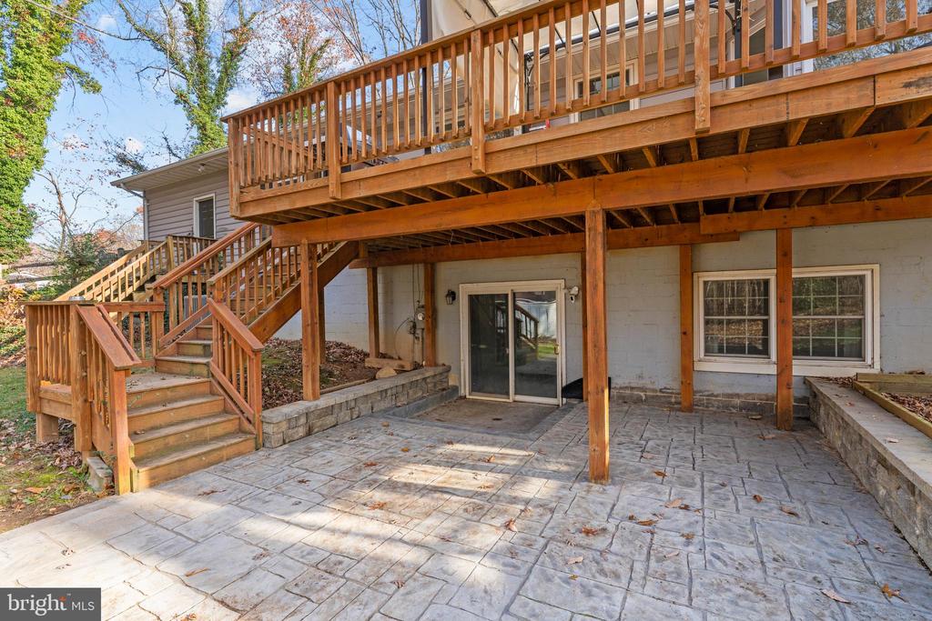144 RICHARD'S FERRY ROAD