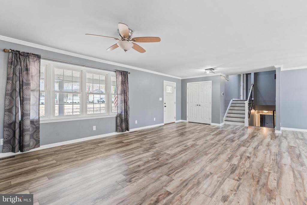 144 RICHARD'S FERRY ROAD
