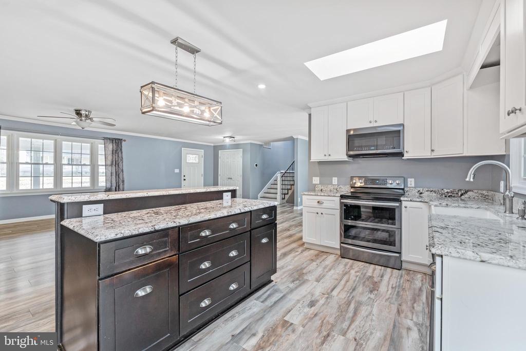 144 RICHARD'S FERRY ROAD