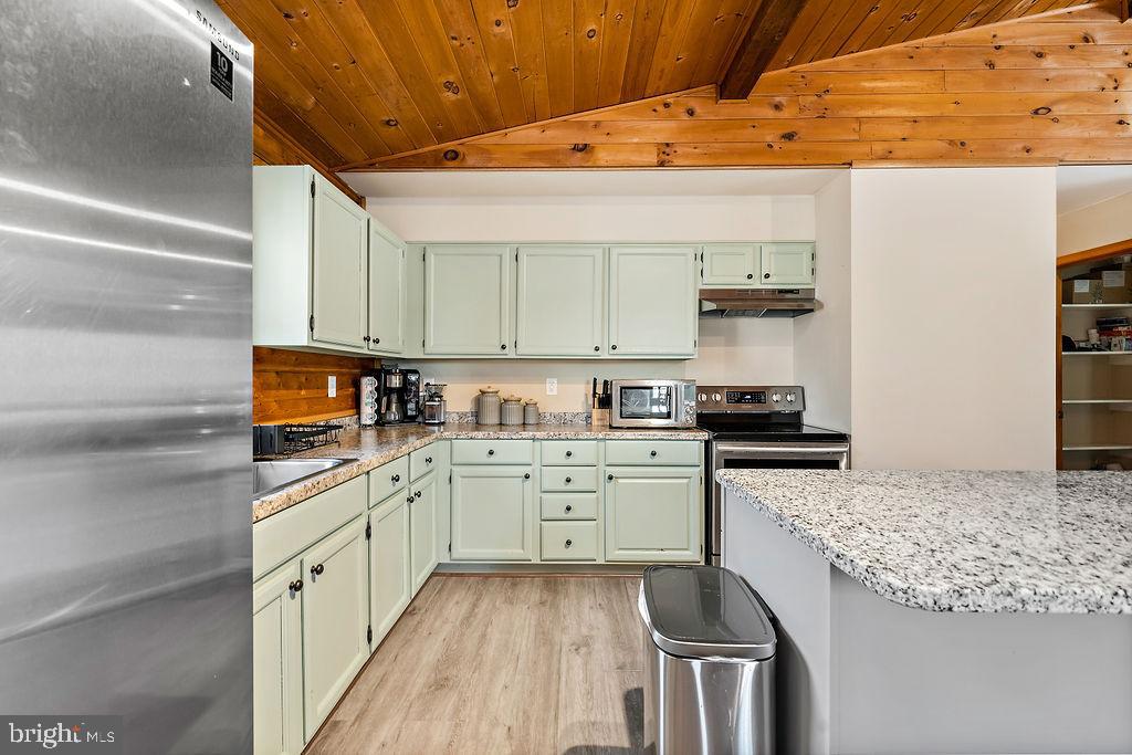 45 HIDDEN LAKE DRIVE