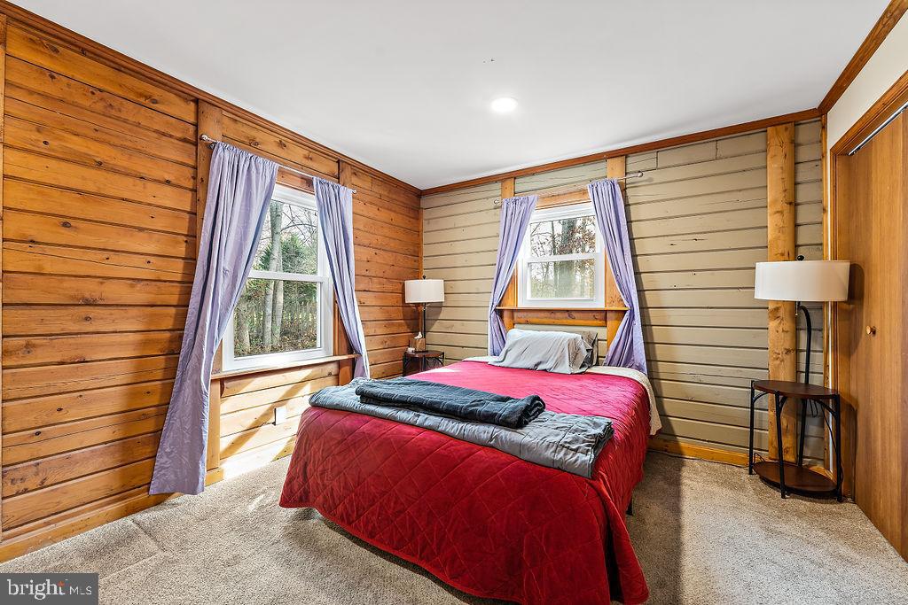 45 HIDDEN LAKE DRIVE