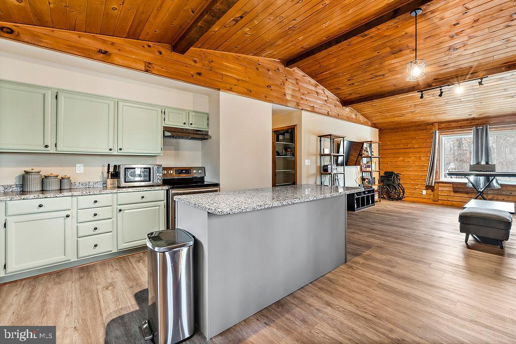 45 HIDDEN LAKE DRIVE