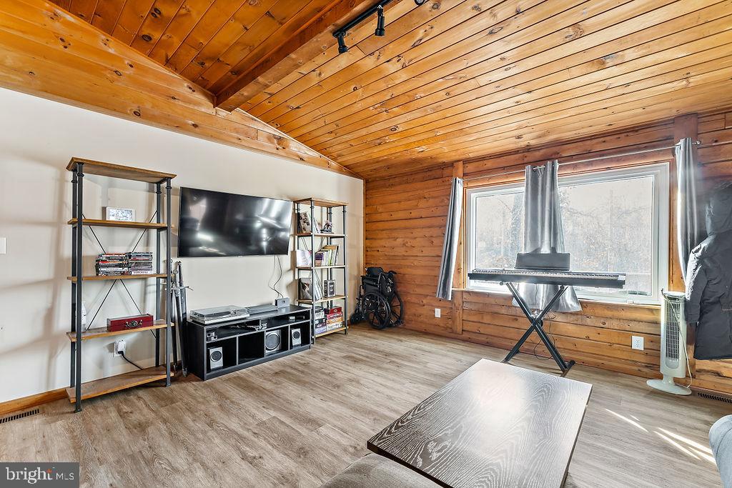 45 HIDDEN LAKE DRIVE