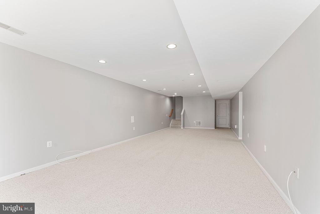 15 ASPEN HILL DRIVE 51-1