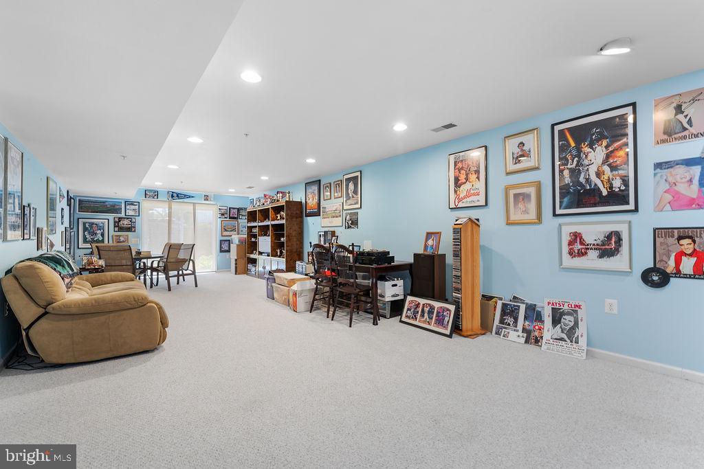 15 ASPEN HILL DRIVE 51-1