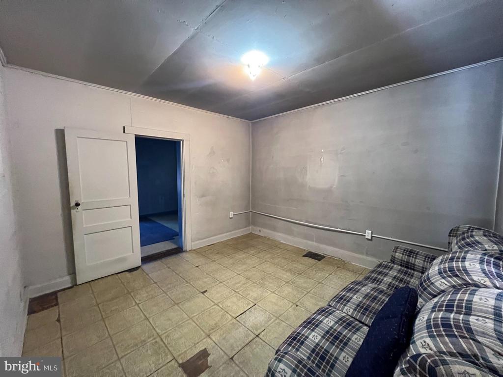 128 COOL SPRING ROAD