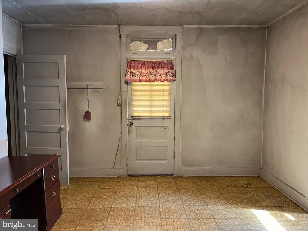 128 COOL SPRING ROAD