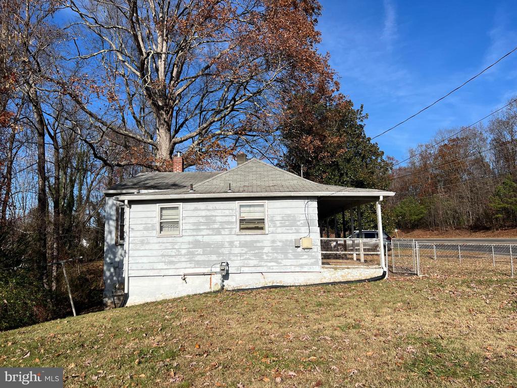 128 COOL SPRING ROAD