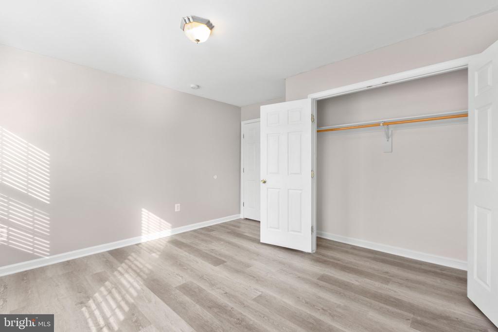4 GALLERY ROAD