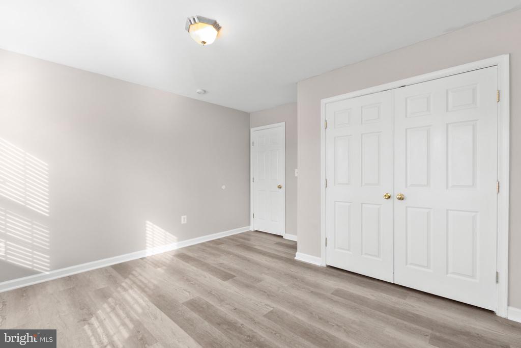4 GALLERY ROAD