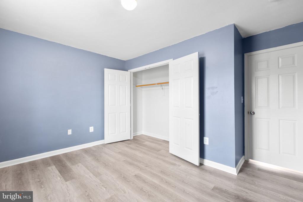 4 GALLERY ROAD