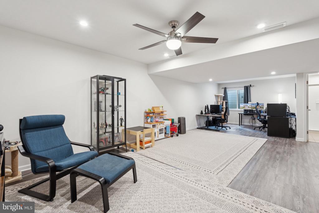 230 COURTHOUSE MANOR DRIVE
