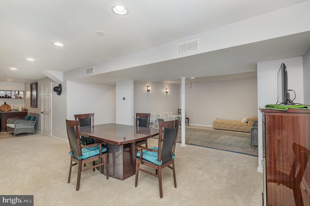 3 TEMPLE DRIVE