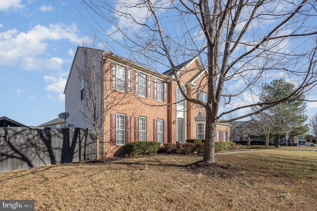 3 TEMPLE DRIVE