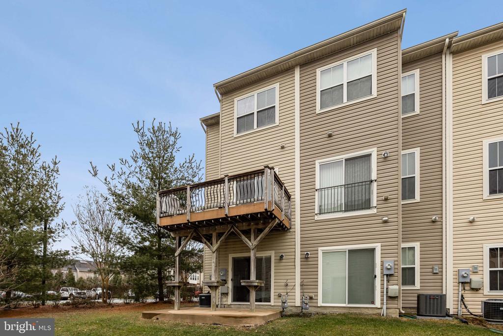 100 BELLINGHAM DRIVE