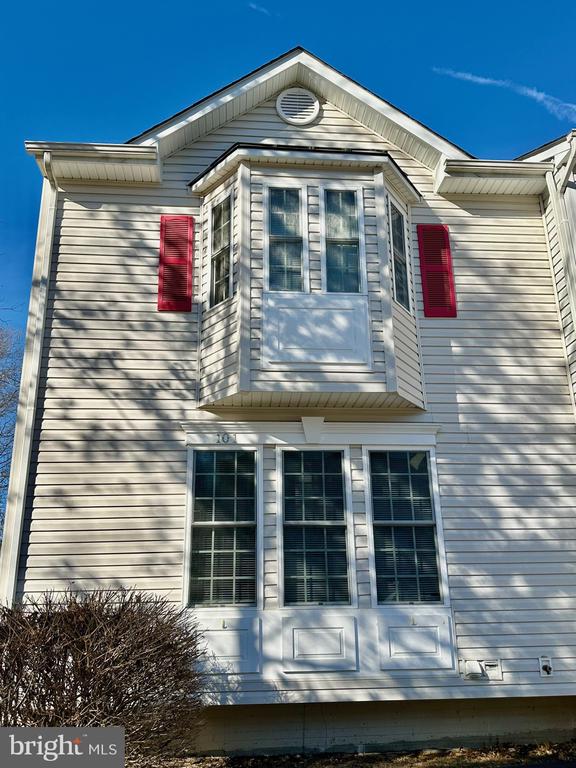 101 BELL TOWERS COURT