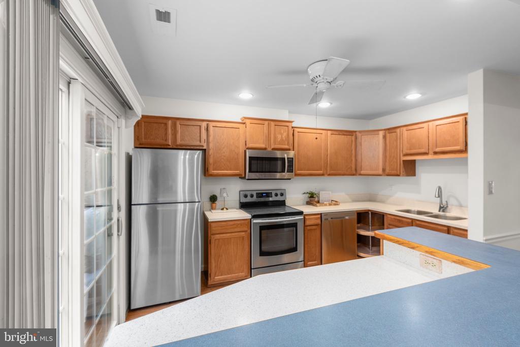 505 WESTMINSTER LANE 154