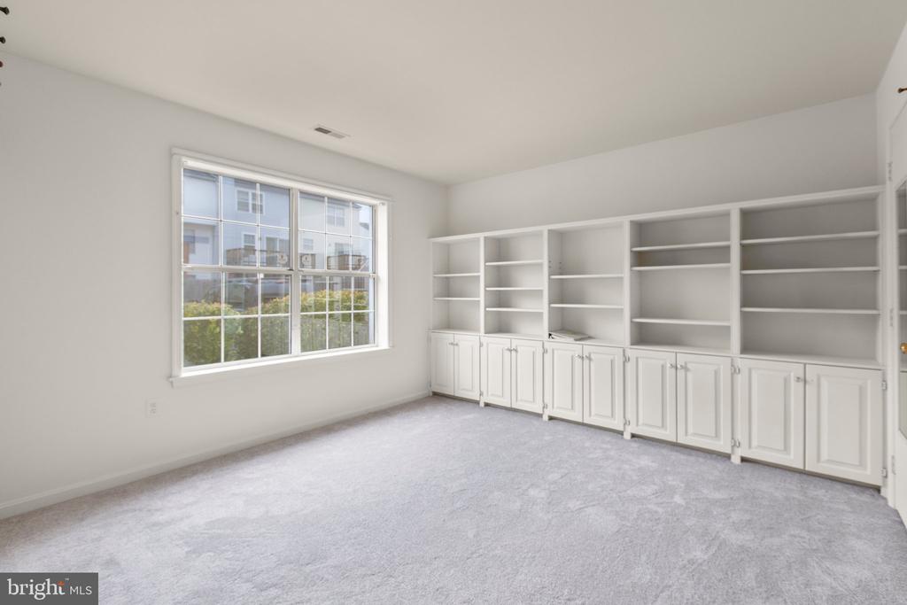 505 WESTMINSTER LANE 154