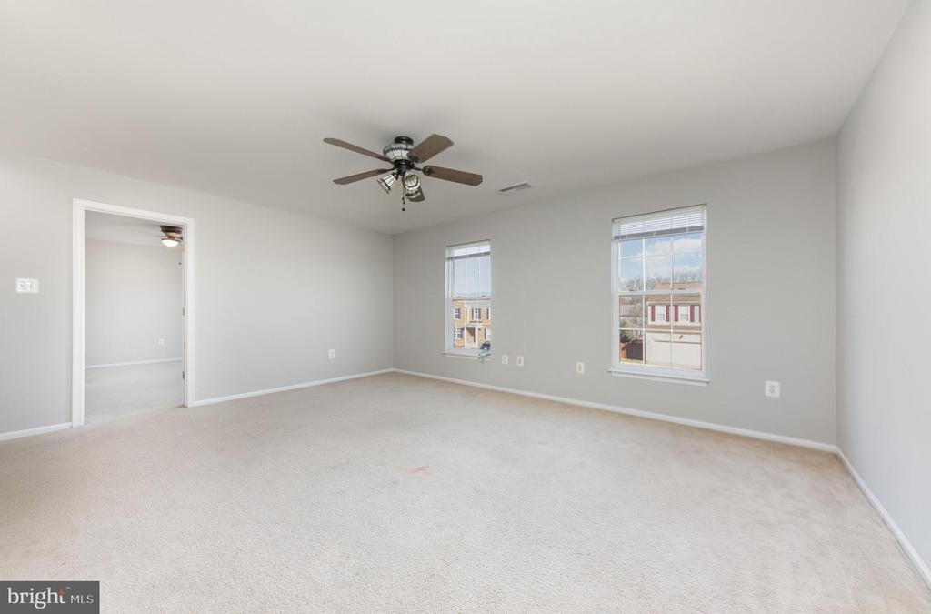 10 MINTWOOD DRIVE