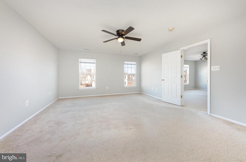 10 MINTWOOD DRIVE