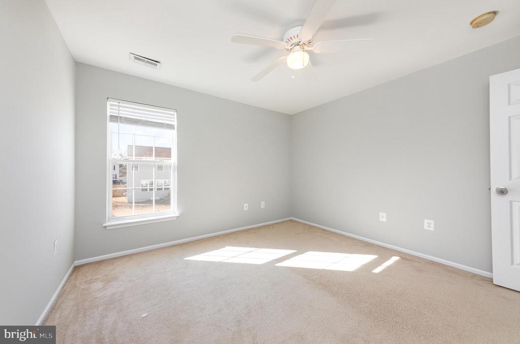 10 MINTWOOD DRIVE