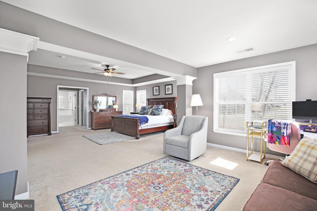 11 WOODLOT COURT