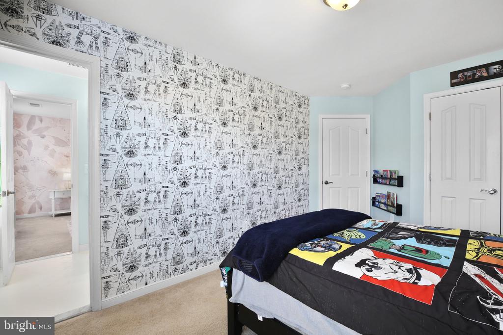 11 WOODLOT COURT