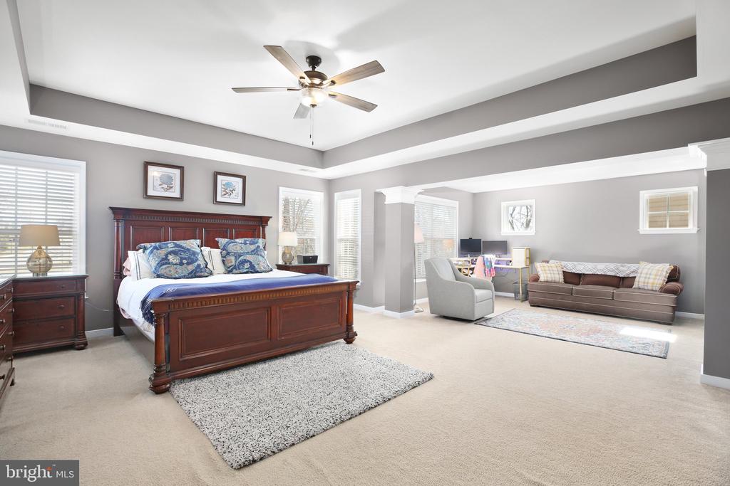 11 WOODLOT COURT