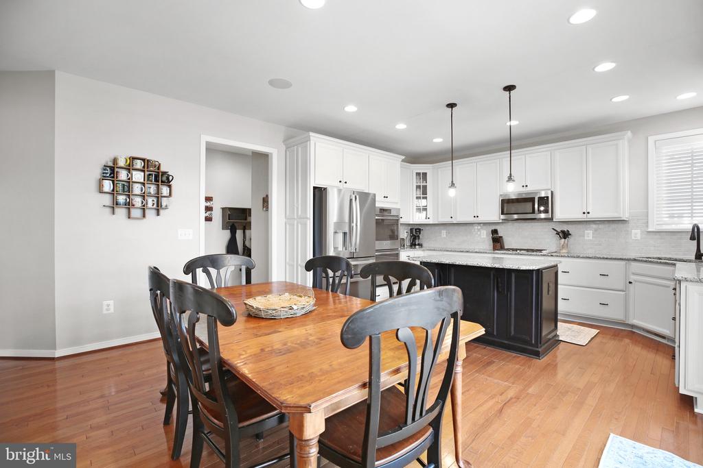 11 WOODLOT COURT
