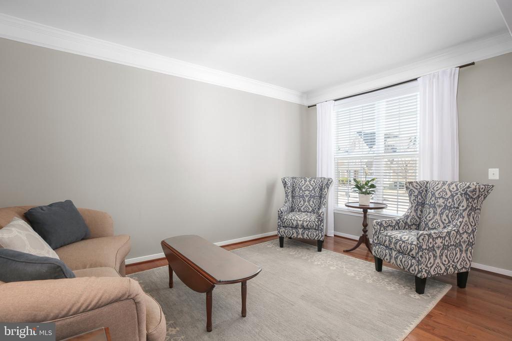 11 WOODLOT COURT