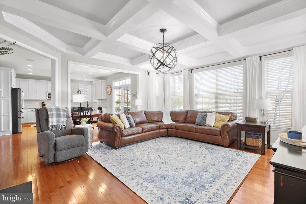 11 WOODLOT COURT