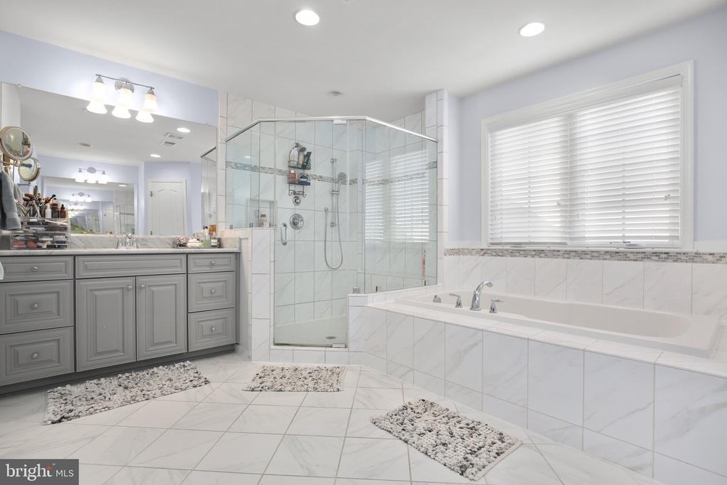 11 WOODLOT COURT
